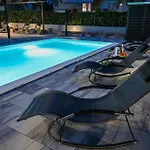 Stunning Apartment In Zadar *