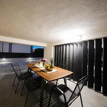 Gorgeous In With Wifi * זאדאר