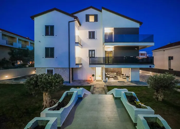 アパート Gorgeous In With Wifi ザダル