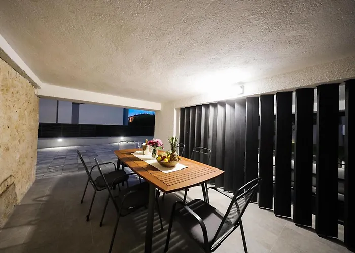 Gorgeous In With Wifi * ザダル