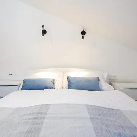 Gorgeous In With Wifi Apartment *