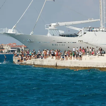 Gorgeous In With Wifi Apartment Zadar