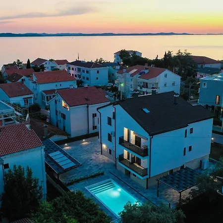 Apartment Gorgeous In With Wifi Zadar